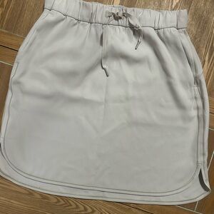 NWOT - LULULEMON - On The Fly Skirt - SZ 10